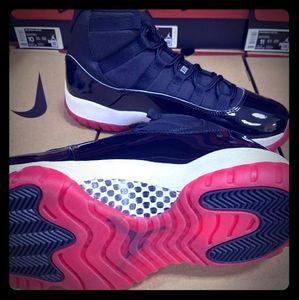 Air Jordan Bred 11's